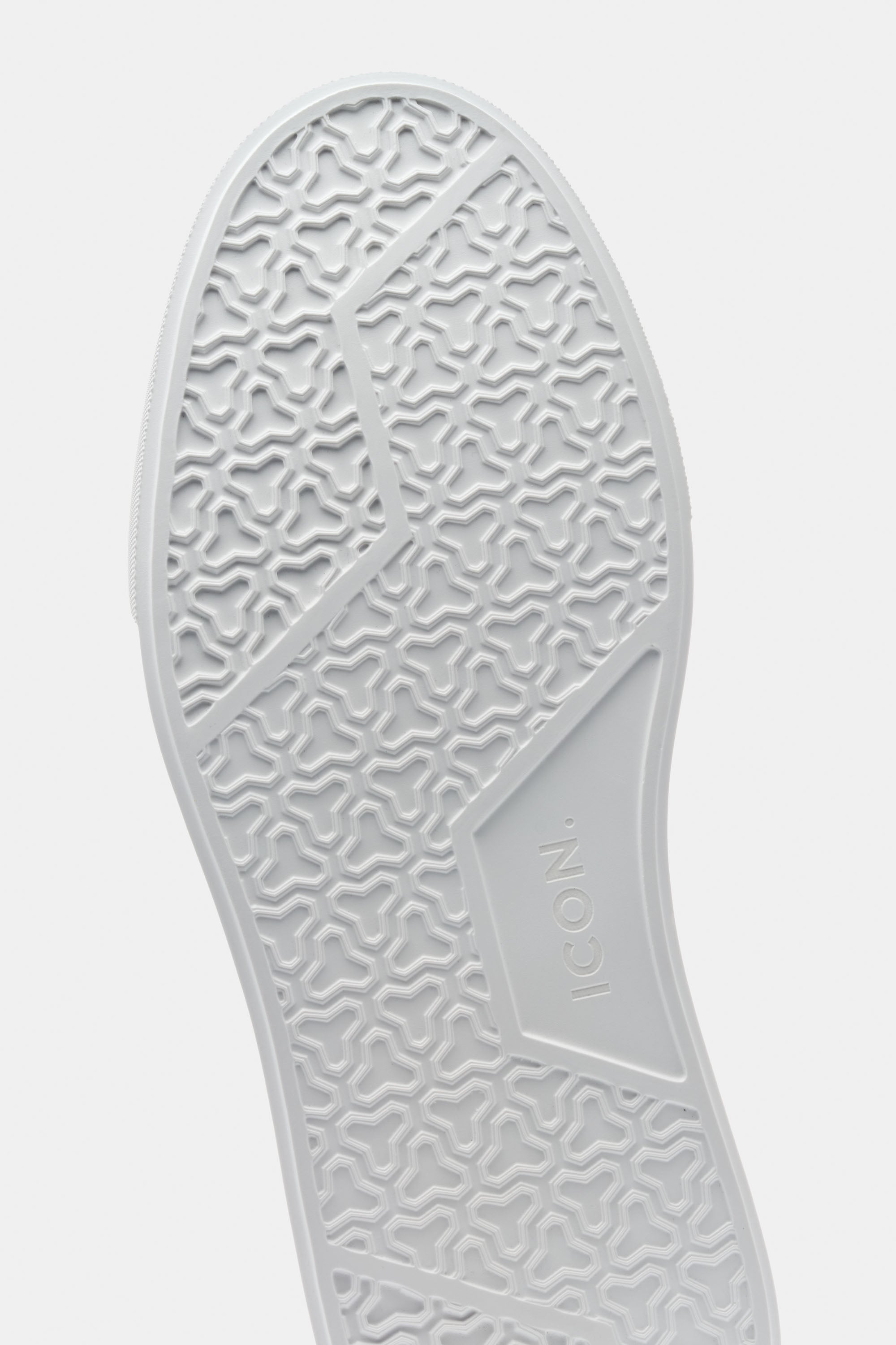 THE CLASSIC SUEDE SLIP ON